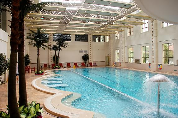 恒温室内游泳馆